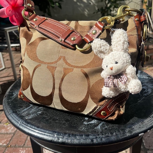 Coach Carly Signature Brown Canvas Tote ✨🍂🤍 - Picture 4 of 7